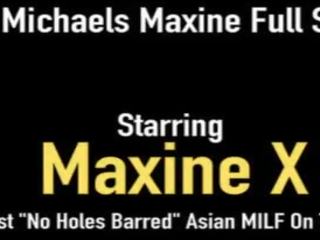 Crazy Asian Mom MaxineX Has Hood Over Head A Big prick In Her Pussy&excl;